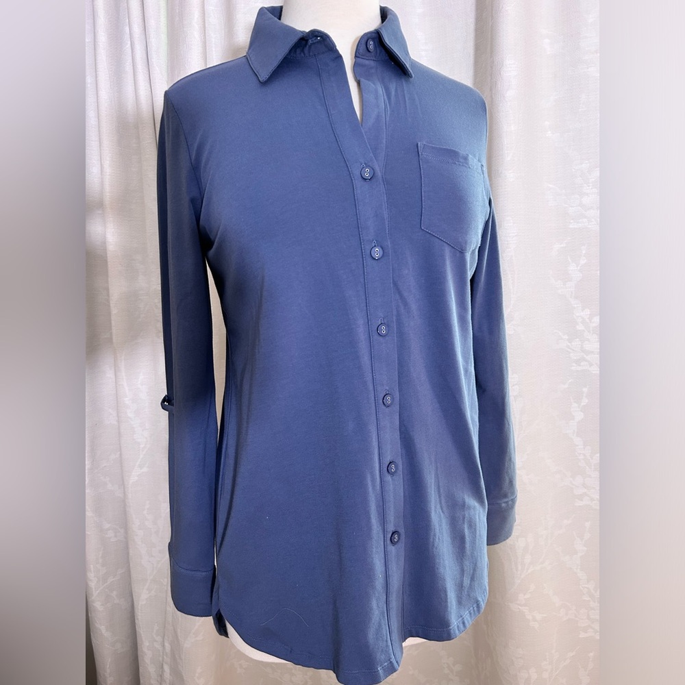 NWT Tyler Boe blue knit shirt, size S in Cadet blue